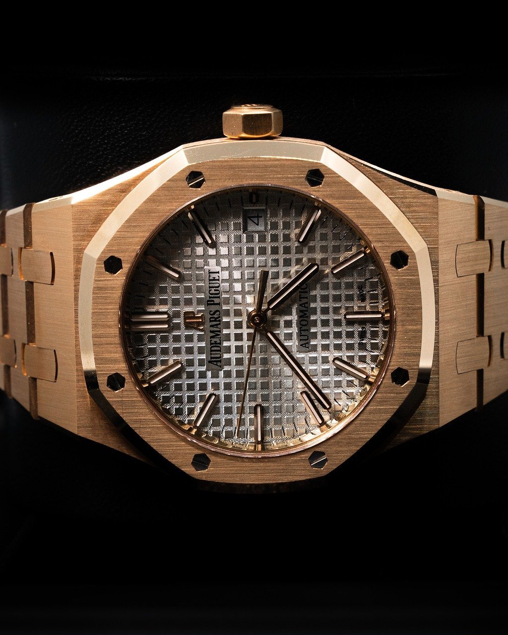 Audemars Piguet Watches for Men: A Study in Elegance and Introspection Audemars Piguet Watches for Men: A Study in Elegance and Introspection