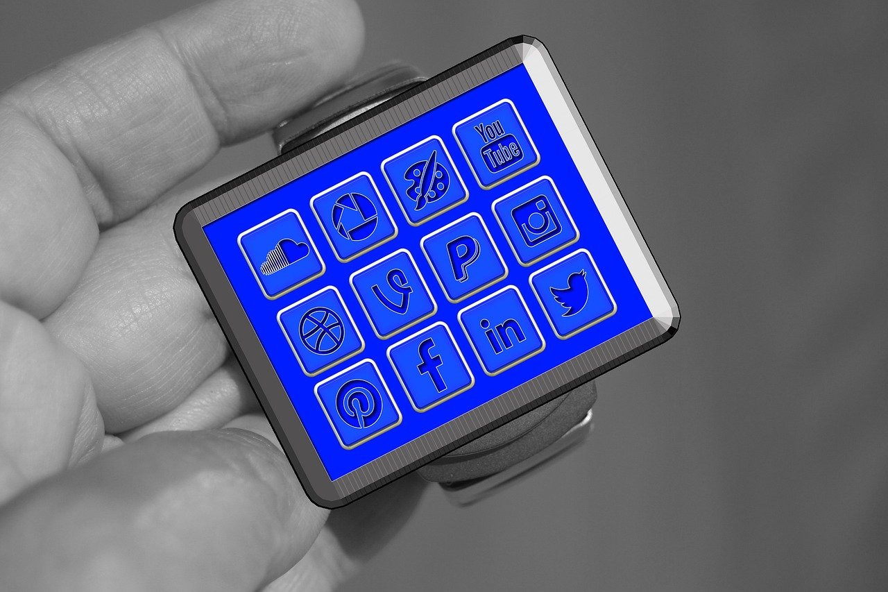 Exploring the Elegance of Michael Kors Smart Watches for Men