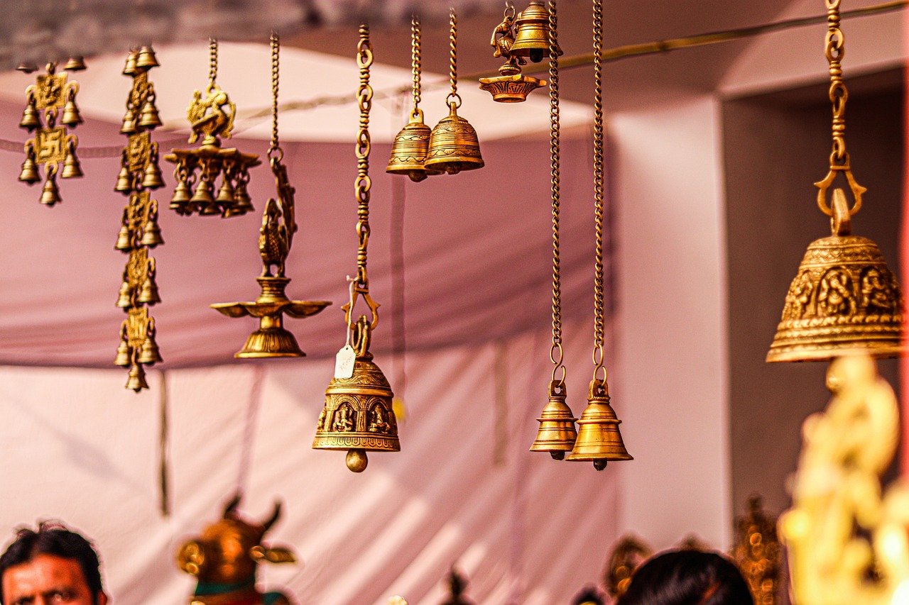 The Elegance of Gold Watches for Men in India