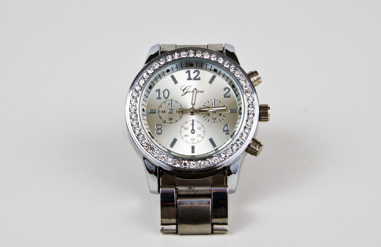 The Quiet Allure of Customized Watches for Men